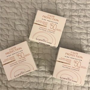 Avene skincare Haute protection tinted spf compact